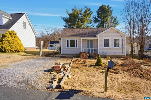 $209,900 | 1823 Vinson Street, Staunton, VA 24401