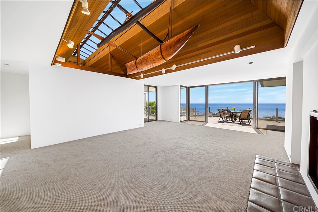 1016 Emerald Bay Laguna Beach, CA 92651 - Photo 12 of 37