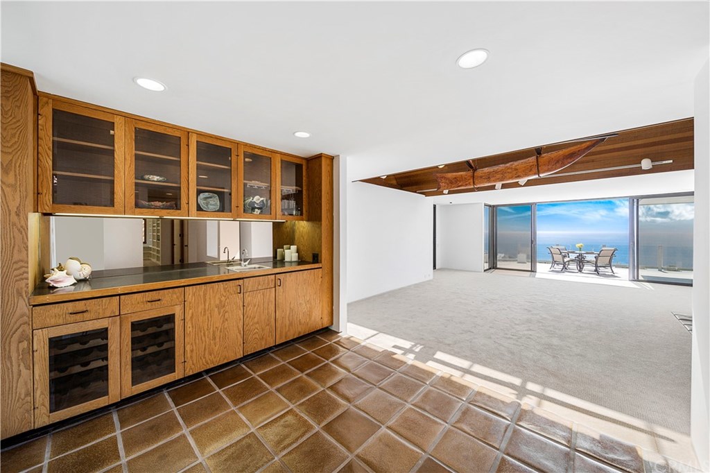 1016 Emerald Bay Laguna Beach, CA 92651 - Photo 13 of 37