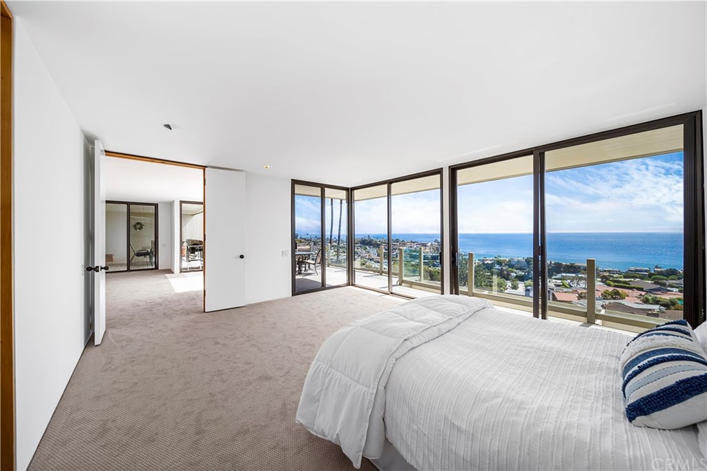 1016 Emerald Bay Laguna Beach, CA 92651 - Photo 14 of 37