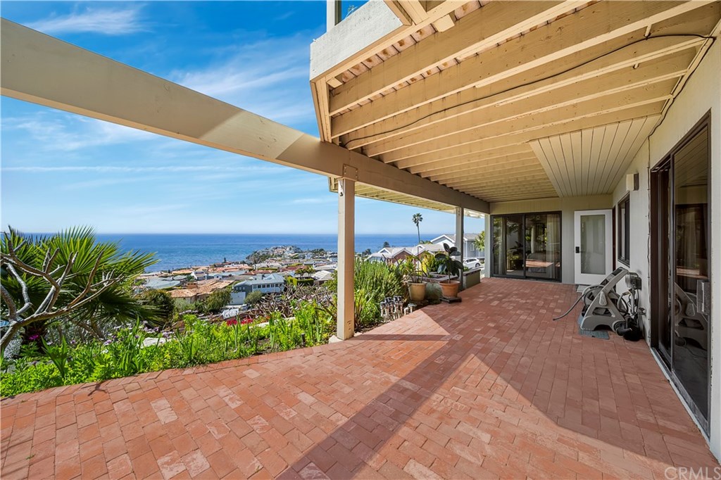 1016 Emerald Bay Laguna Beach, CA 92651 - Photo 34 of 37