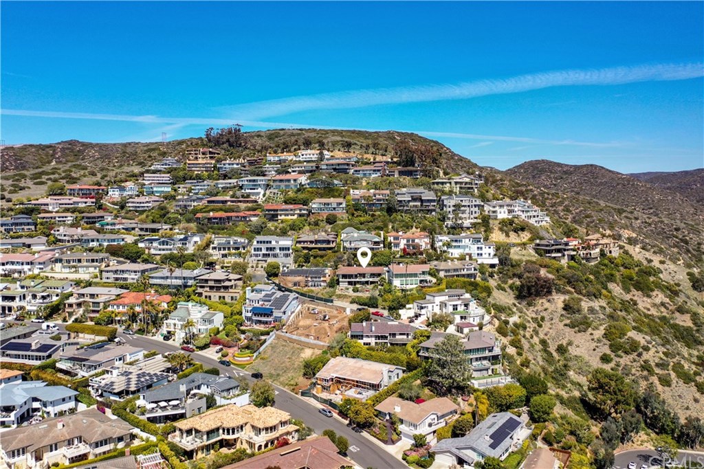 1016 Emerald Bay Laguna Beach, CA 92651 - Photo 35 of 37