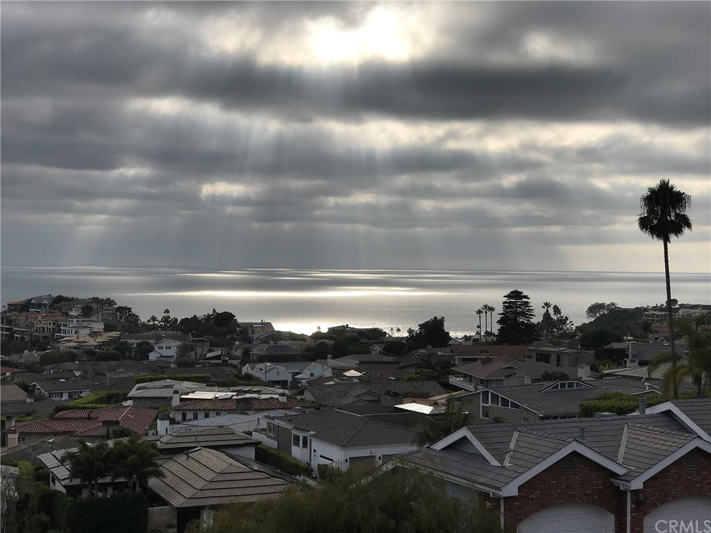 1016 Emerald Bay Laguna Beach, CA 92651 - Photo 36 of 37