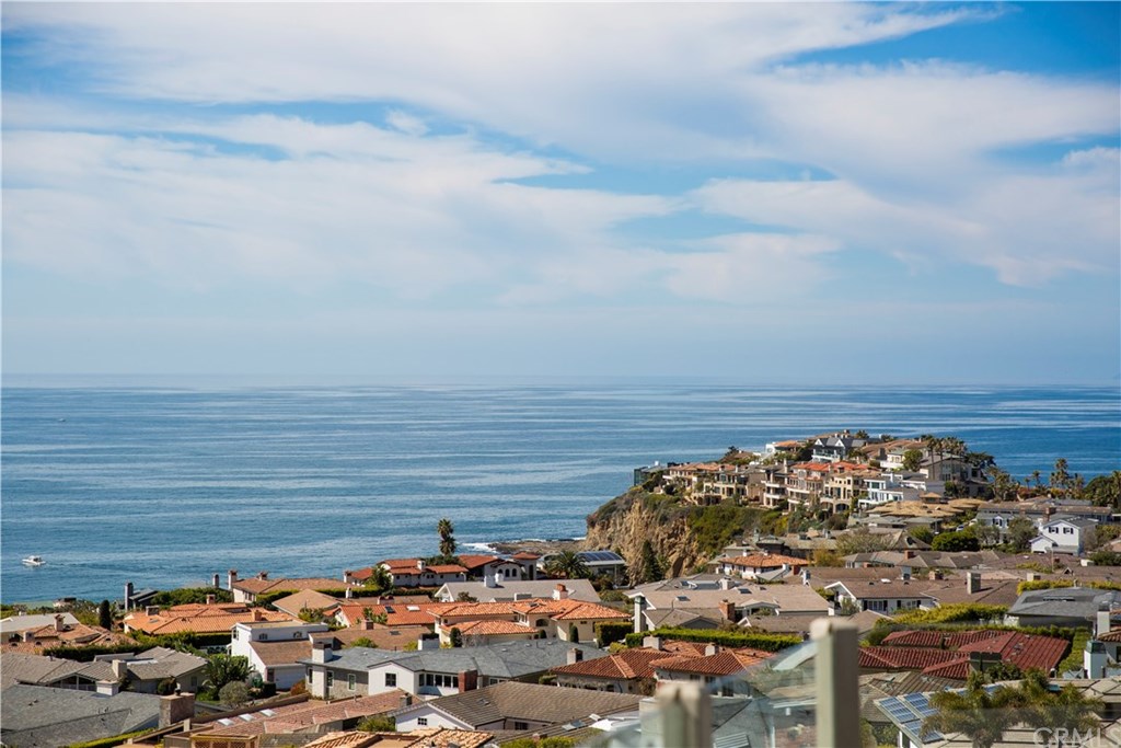 1016 Emerald Bay Laguna Beach, CA 92651 - Photo 10 of 37