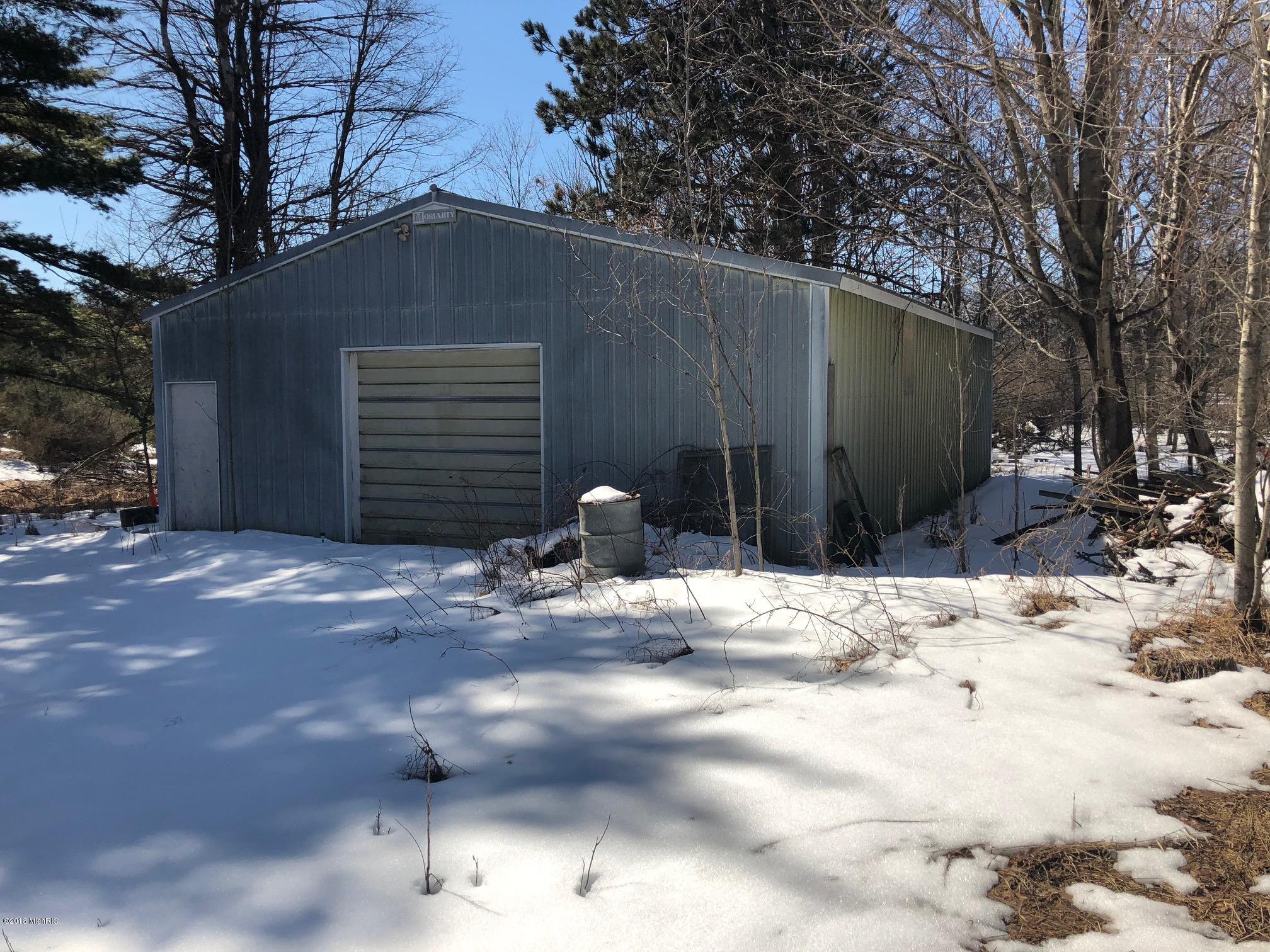 5196 Archer Road Brethren, MI 49619 - Photo 2 of 24 IMG_0304