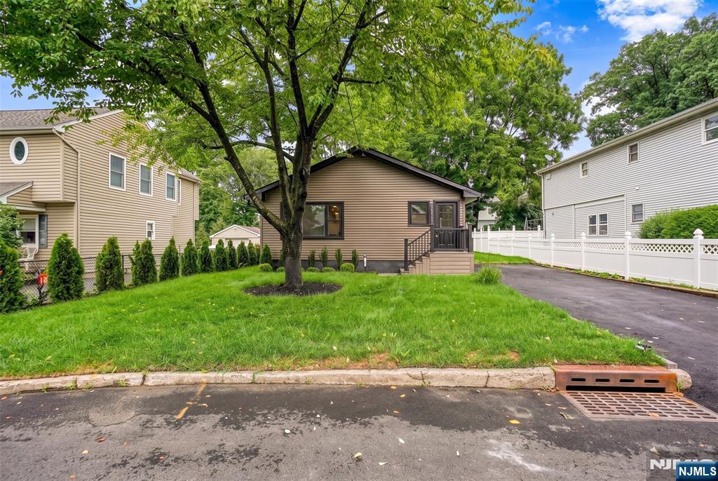 128 Grove Street Mahwah, NJ 07430 - Photo 23 of 27