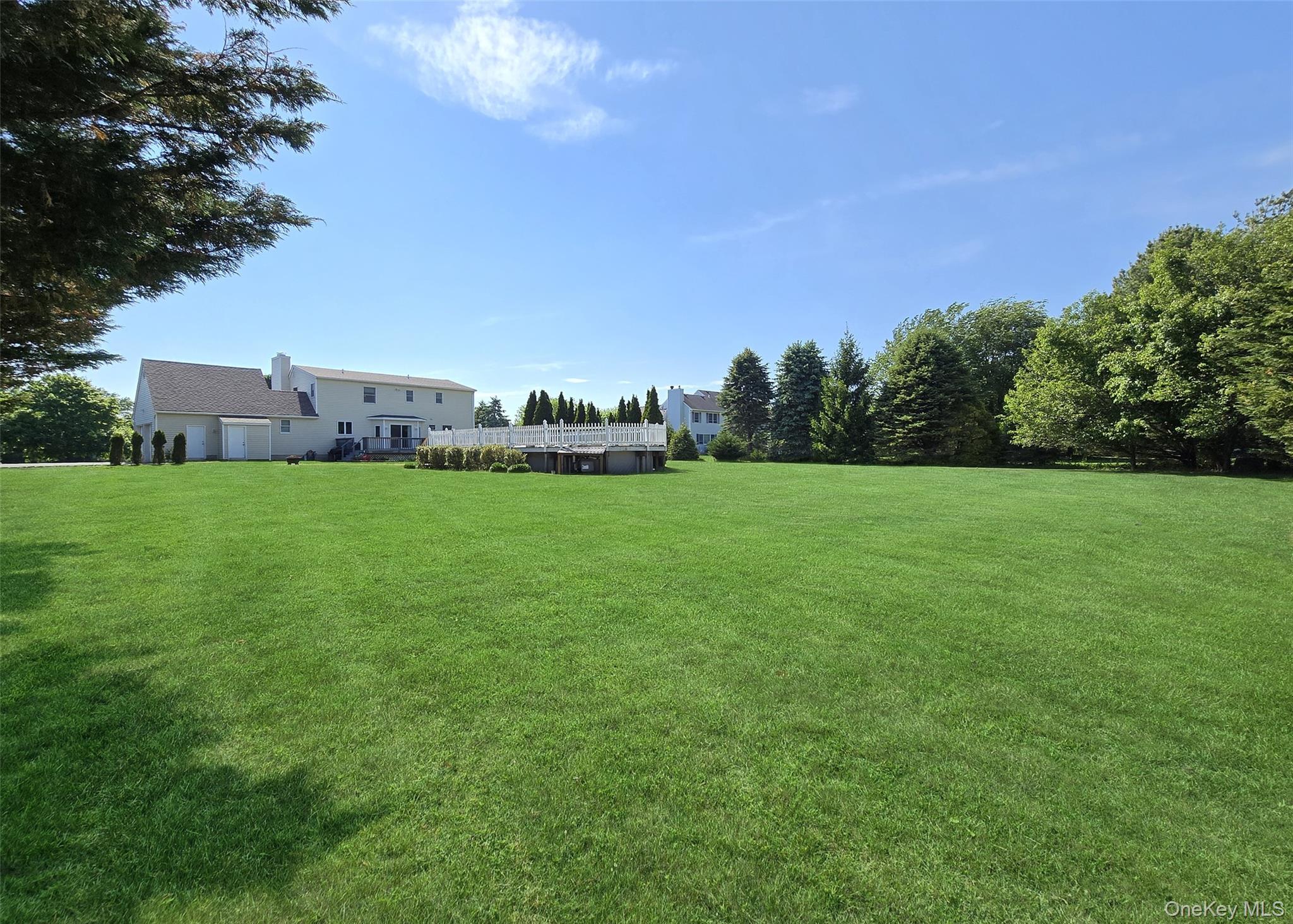 635 Farmveu Road Mattituck, NY 11952 - Photo 6 of 30 Spacious Backyard