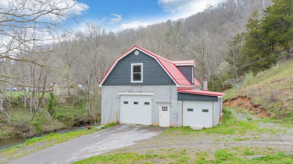 7415 Clear Fork Creek Road Bastian, VA 24314 - Photo 7 of 117 081-DJI_20240410131809_0008_D_MIB