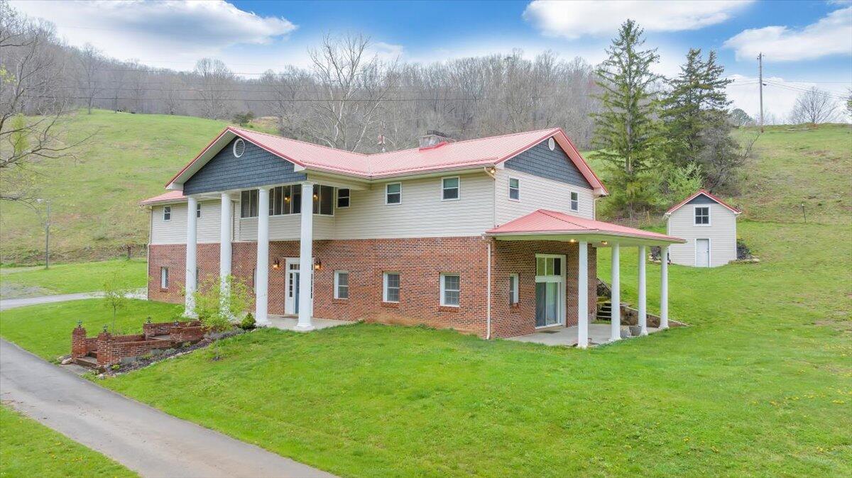 7415 Clear Fork Creek Road Bastian, VA 24314 - Photo 92 of 117 075-DJI_20240410131554_0002_D_MIB