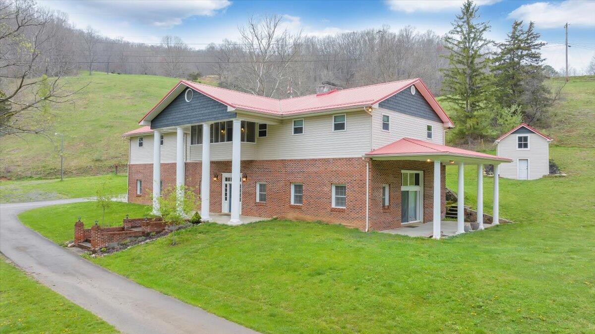 7415 Clear Fork Creek Road Bastian, VA 24314 - Photo 93 of 117 076-DJI_20240410131603_0003_D_MIB