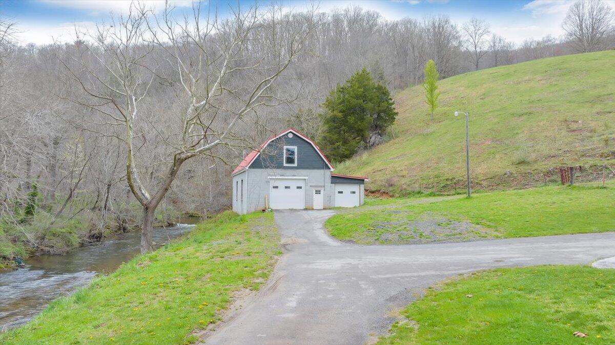 7415 Clear Fork Creek Road Bastian, VA 24314 - Photo 96 of 117 080-DJI_20240410131747_0007_D_MIB