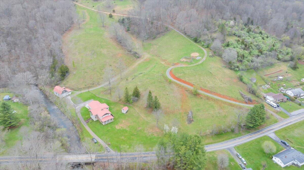 7415 Clear Fork Creek Road Bastian, VA 24314 - Photo 98 of 117 083-DJI_20240410131953_0010_D_MIB
