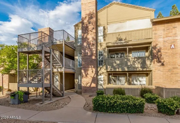 $200,000 | 200 East Southern Avenue, Unit 303, Tempe, AZ 85282