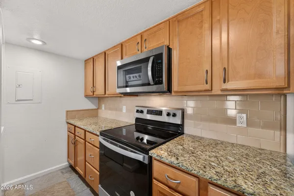 $200,000 | 200 East Southern Avenue, Unit 303, Tempe, AZ 85282