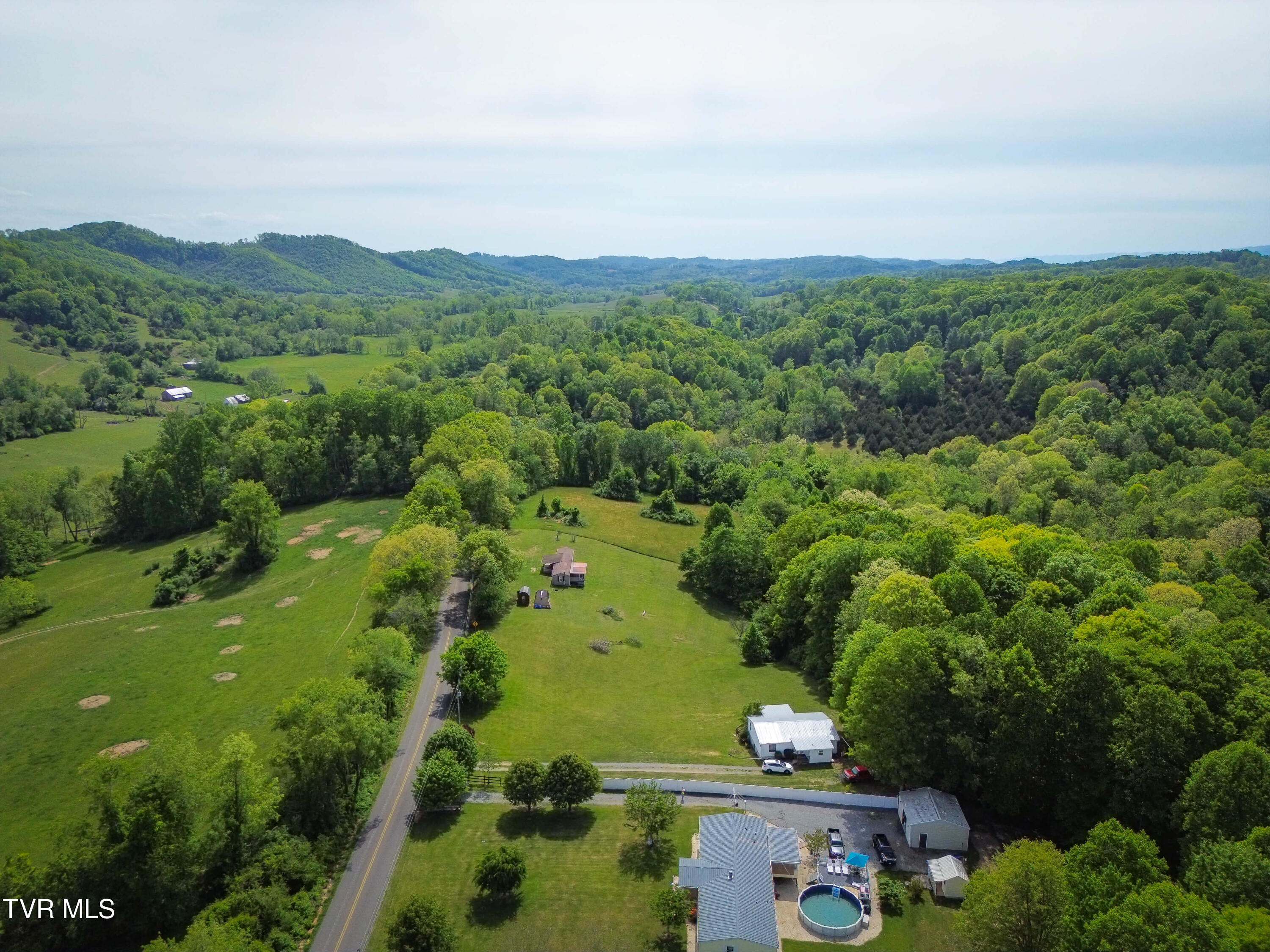 30221 Old Saltworks Road Meadowview, VA 24361 - Photo 44 of 45 Messenger_creation_2FA1A73E-12EC-488E-9A