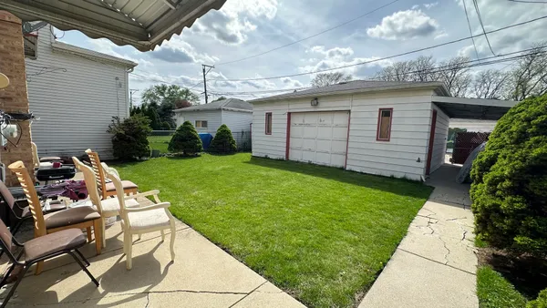 $2,200 | 5128 North Long Avenue, Unit 1, Chicago, IL 60630