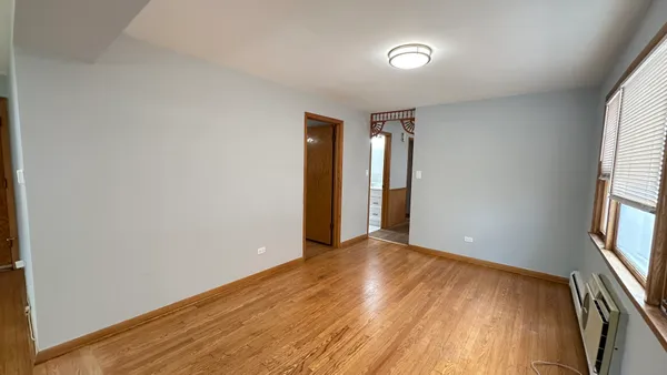 $2,200 | 5128 North Long Avenue, Unit 1, Chicago, IL 60630