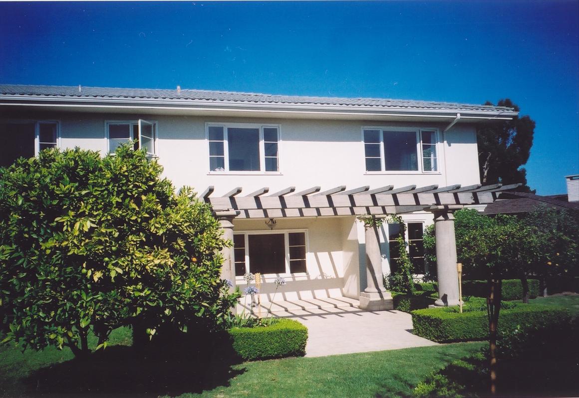 161 Rametto Road Santa Barbara, CA 93108 - Photo 7 of 8 a front view of a house with garden