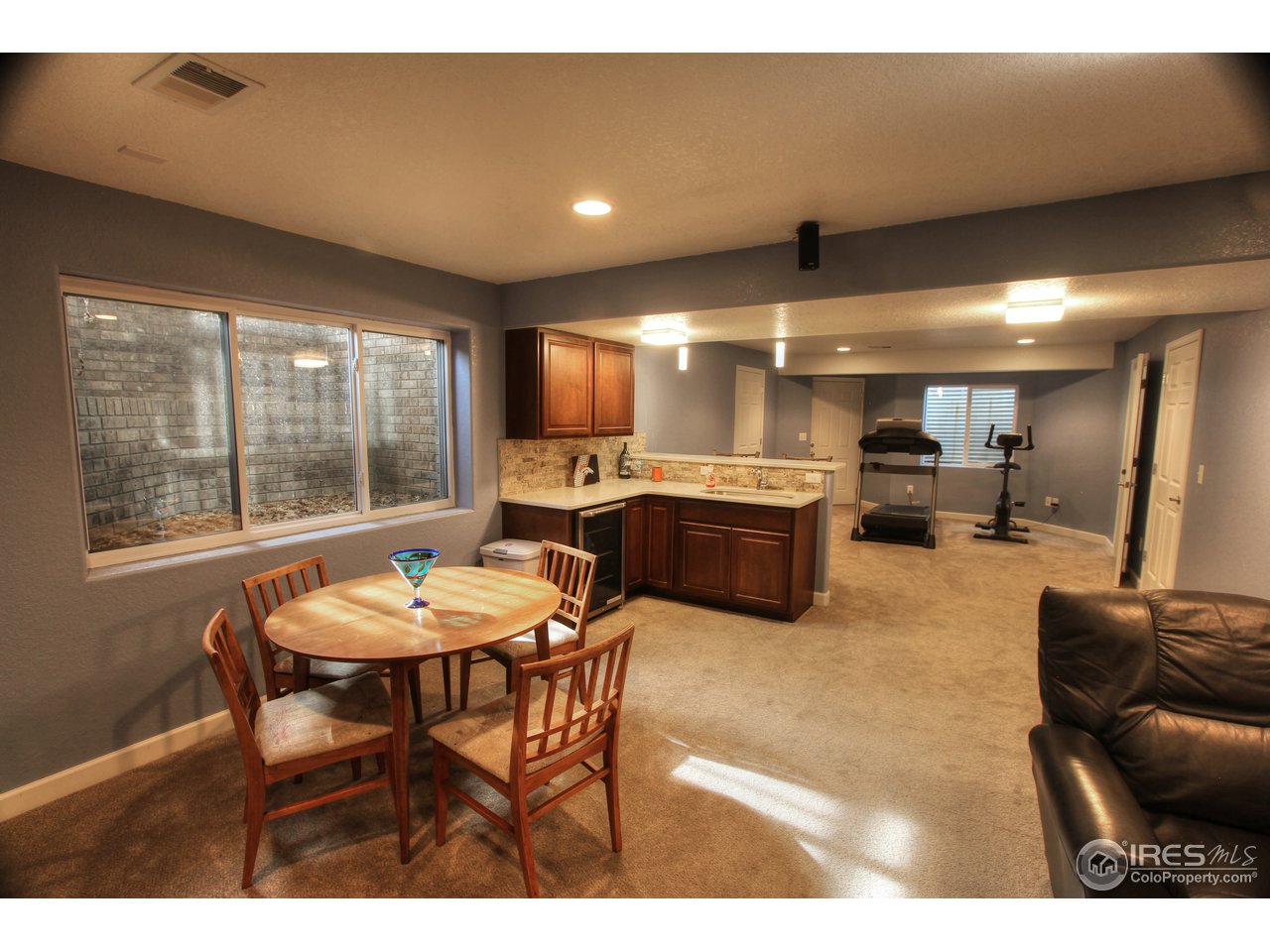 955 Cooper Hawk Road Eaton, CO 80615 - Photo 20 of 23 Basement Bar