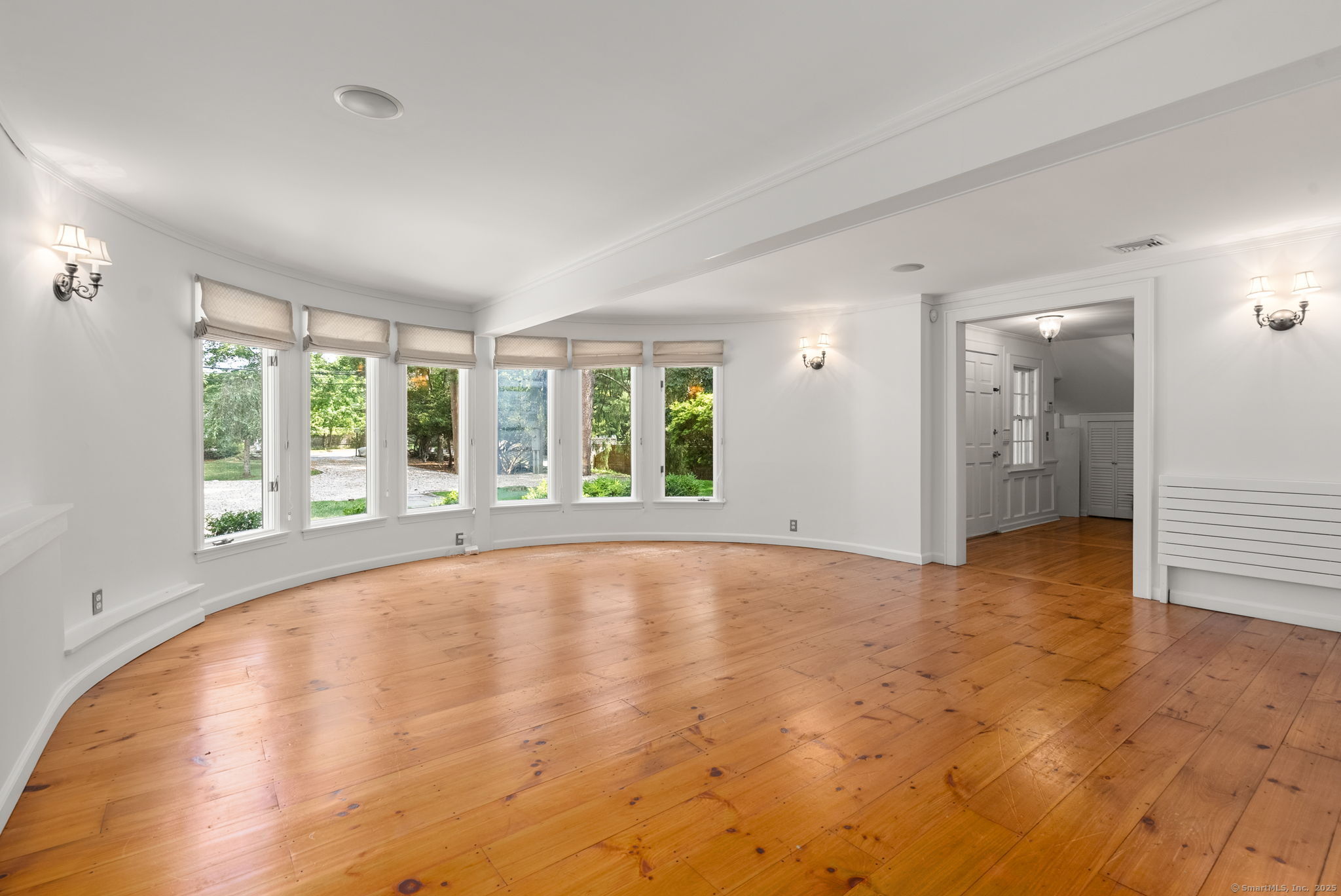 112 Hillspoint Road Westport, CT 06880 - Photo 6 of 36 Dining Room
