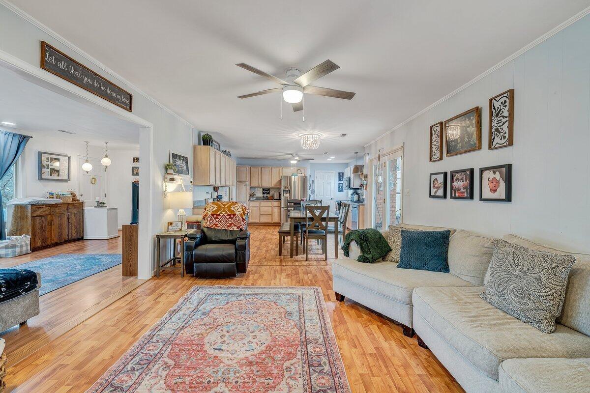 162 Ridgewood Drive Troutville, VA 24175 - Photo 14 of 64 16