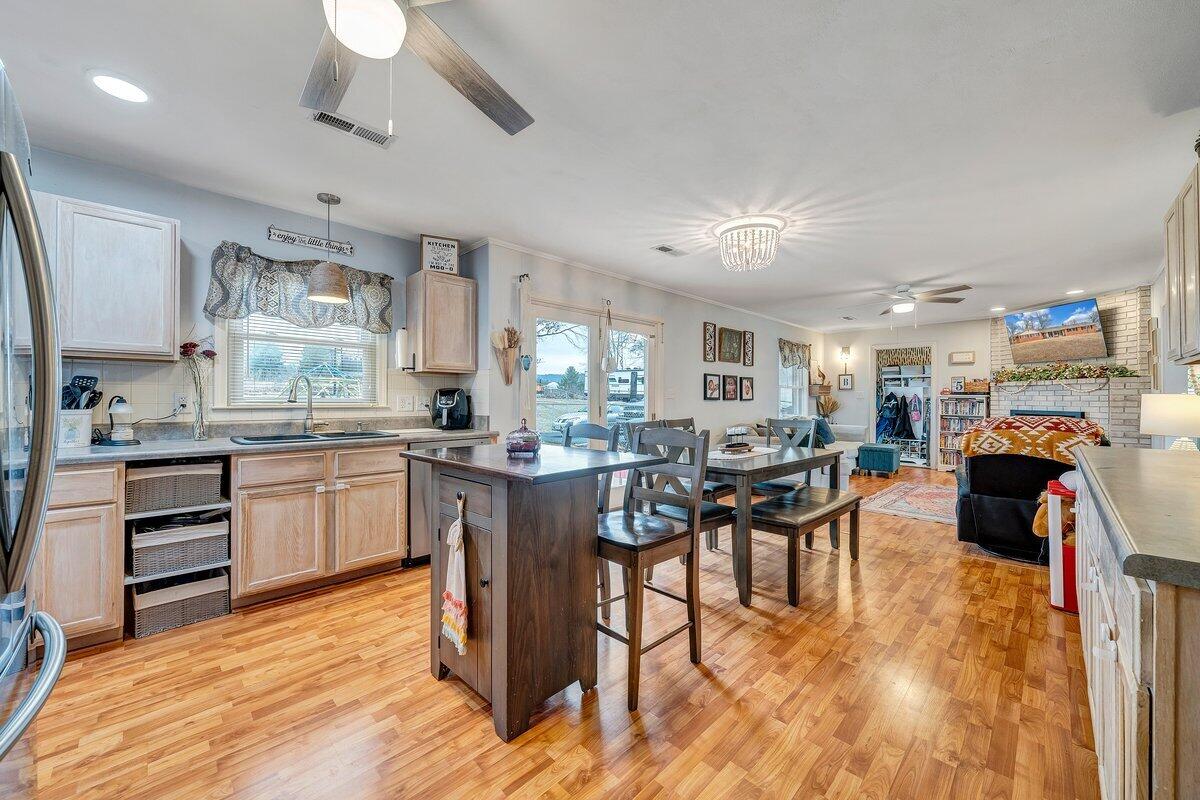 162 Ridgewood Drive Troutville, VA 24175 - Photo 24 of 64 27