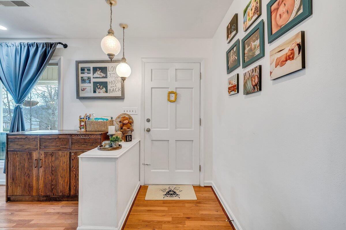 162 Ridgewood Drive Troutville, VA 24175 - Photo 5 of 64 6