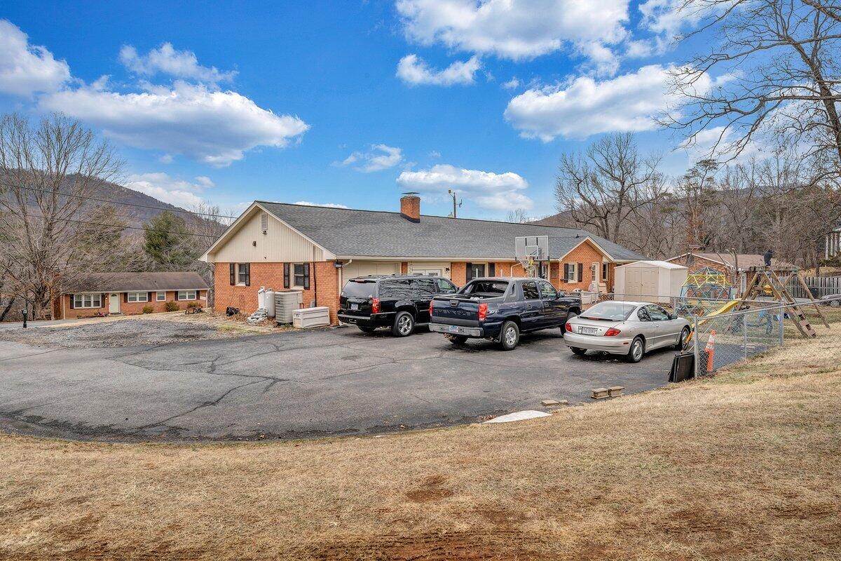 162 Ridgewood Drive Troutville, VA 24175 - Photo 62 of 64 67