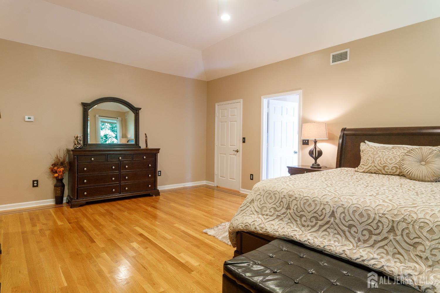 41 Poor Farm Road Old Bridge, NJ 08857 - Photo 8 of 20 Gallery Image 8