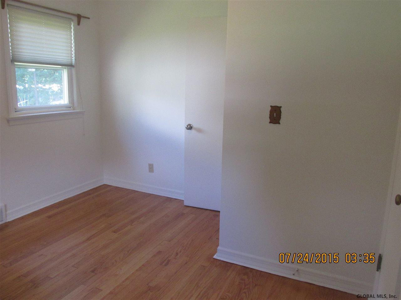 456 Wallace Road Schenectady, NY 12304 - Photo 10 of 21 Photo 10