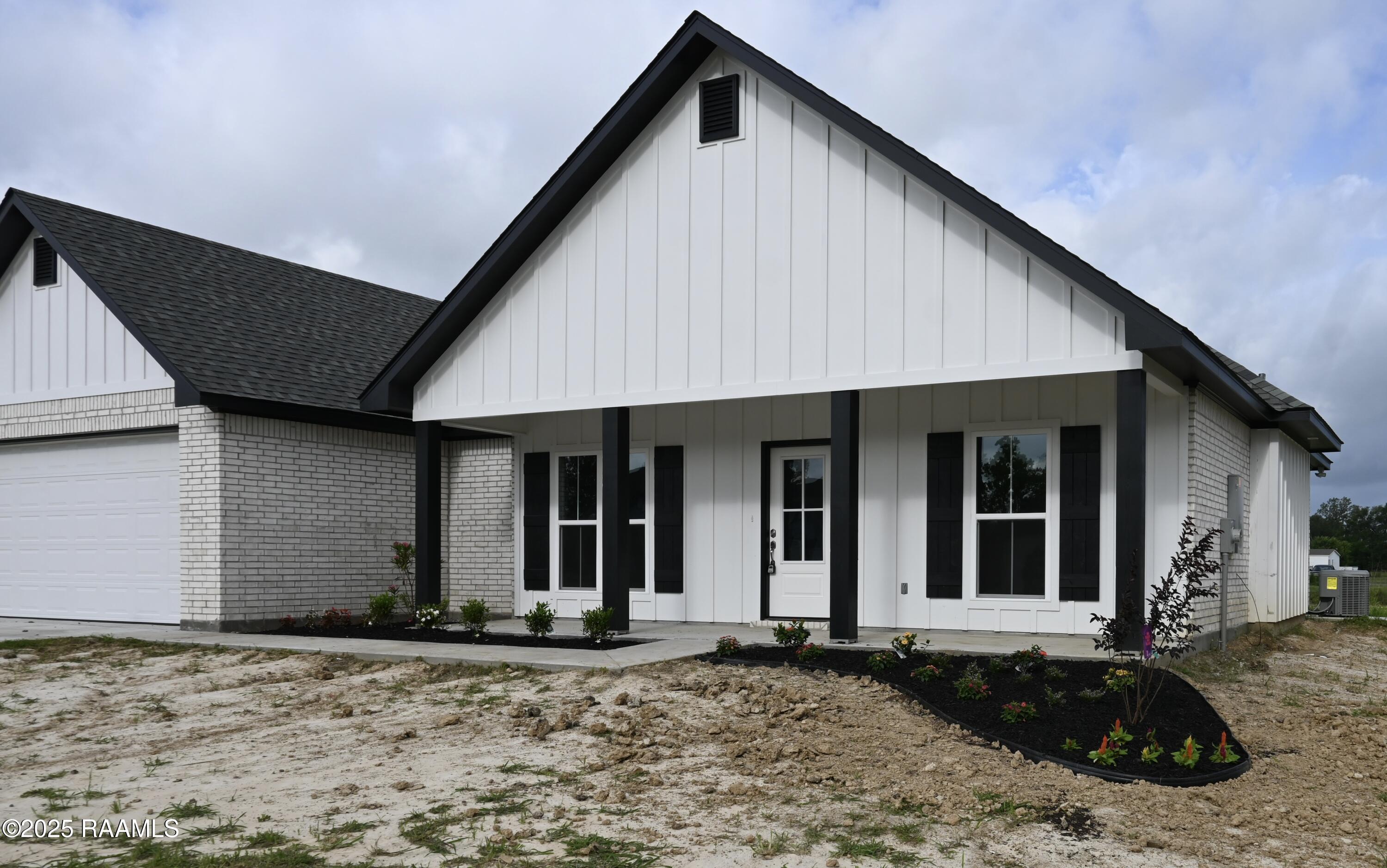 140 Grande Rue Church Point, LA 70525 - Photo 2 of 20 Front of Home