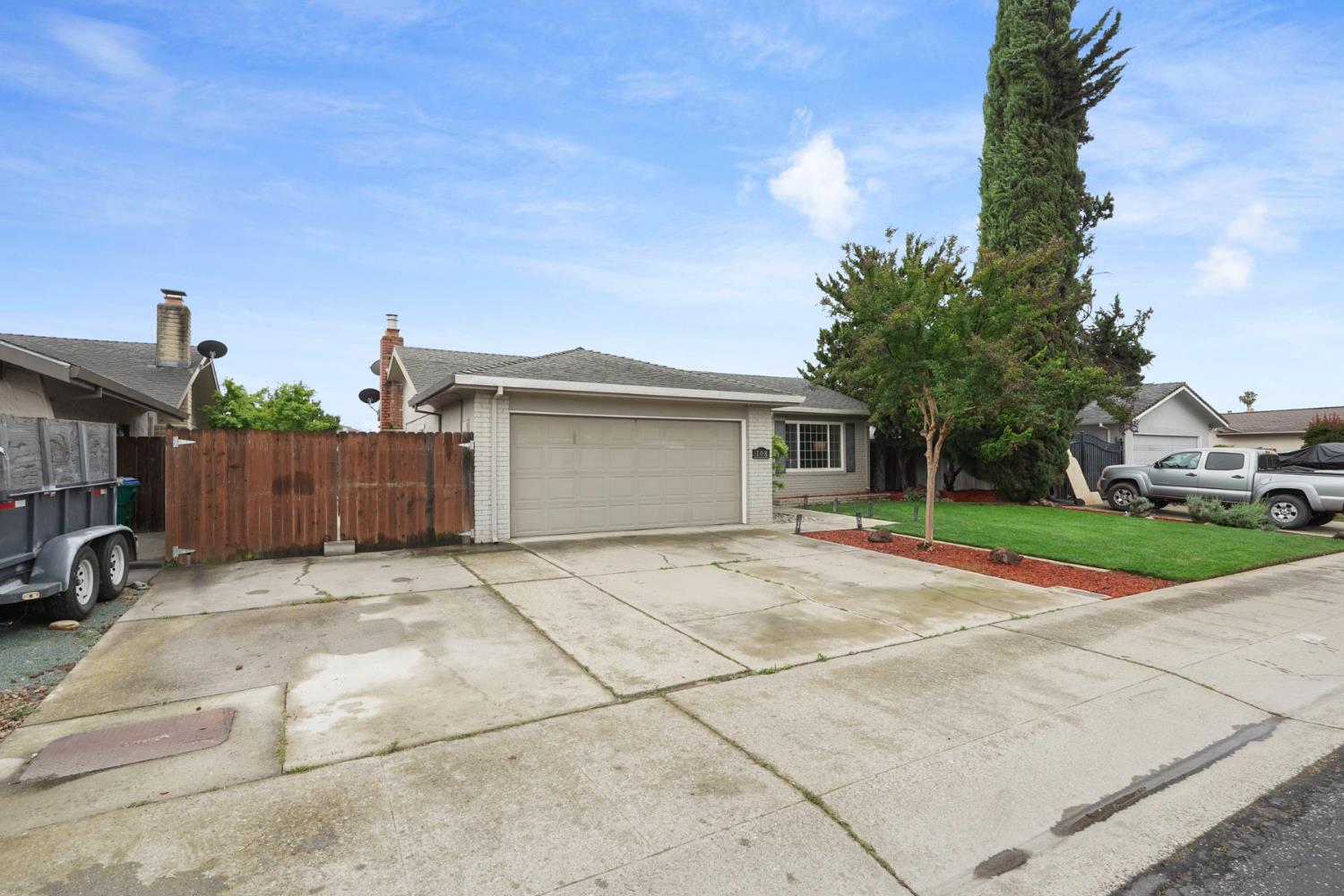 108 Ridge Drive Lodi, CA 95240 - Photo 2 of 42
