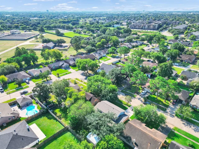 $295,000 | 12710 Crow Valley Lane, Houston, TX 77099