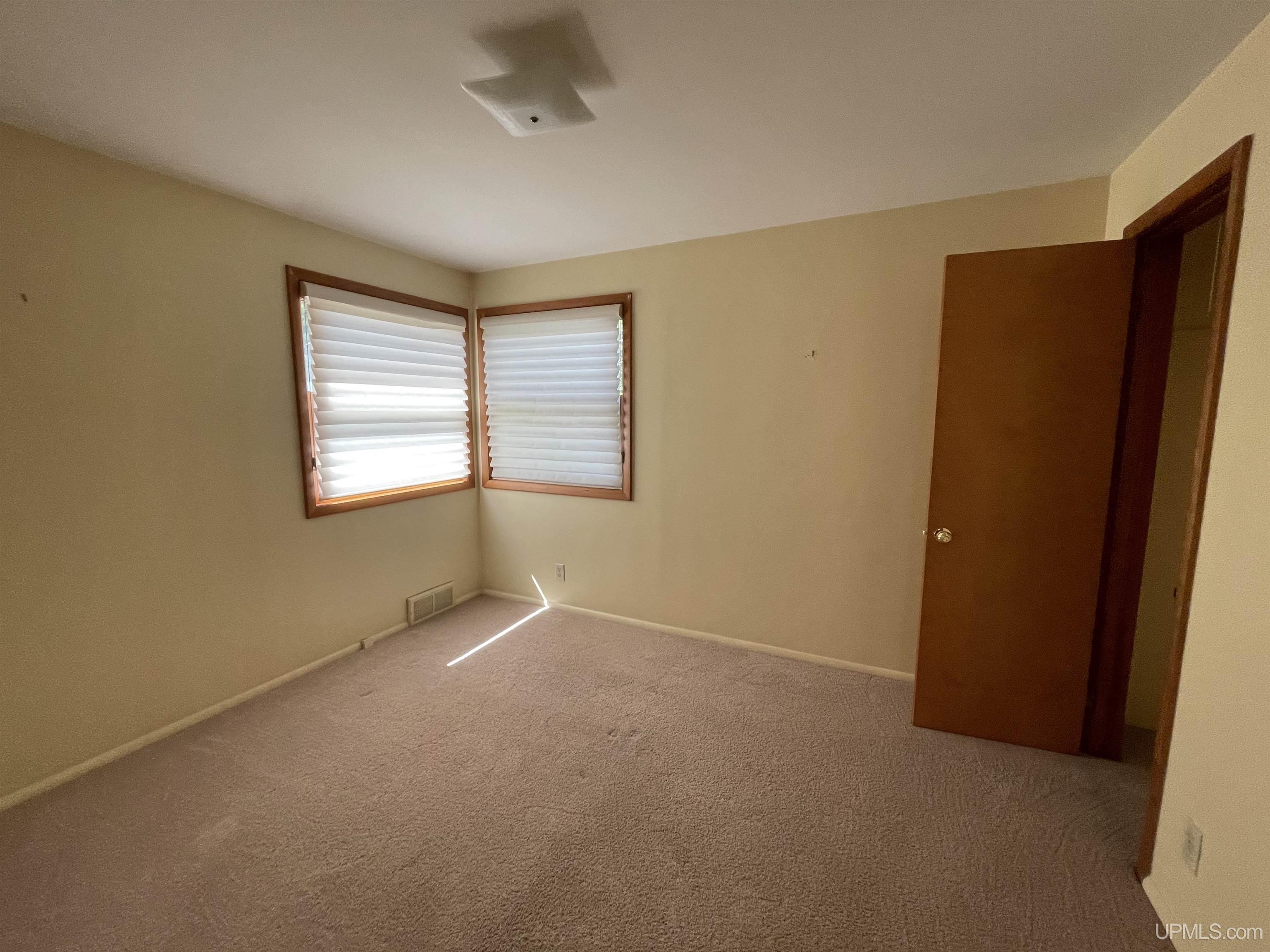 735 West Ridge Street Marquette, MI 49855 - Photo 14 of 21 Gallery Image 14