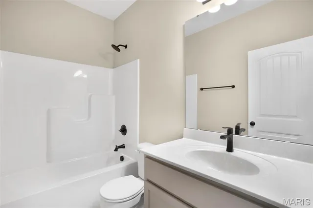 $343,321 | 182 Hank's Close, Unit 182 STB, Washington, MO 63090