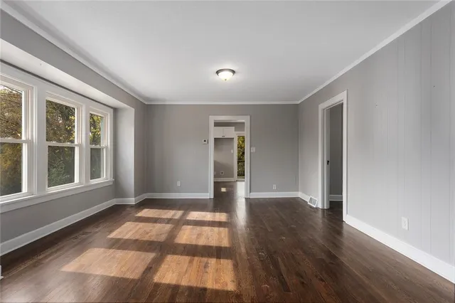 $300,000 | 4820 Hadley Street, Overland Park, KS 66203