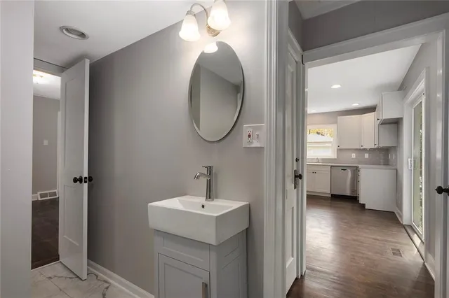 $300,000 | 4820 Hadley Street, Overland Park, KS 66203