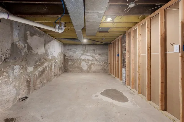 $300,000 | 4820 Hadley Street, Overland Park, KS 66203