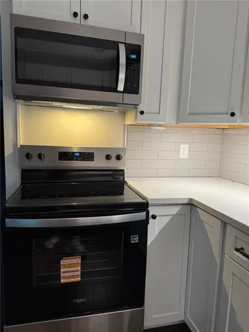 $300,000 | 4820 Hadley Street, Overland Park, KS 66203