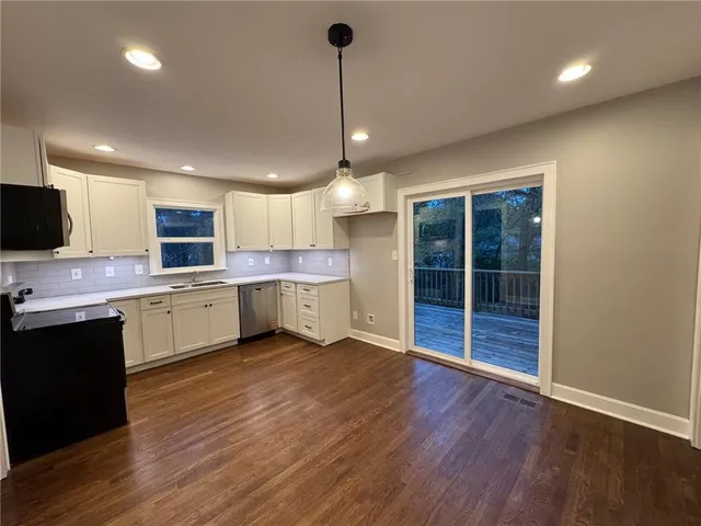 $300,000 | 4820 Hadley Street, Overland Park, KS 66203