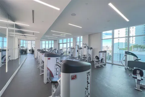 $1,000,000 | 488 Northeast 18th Street, Unit 4900, Miami, FL 33132