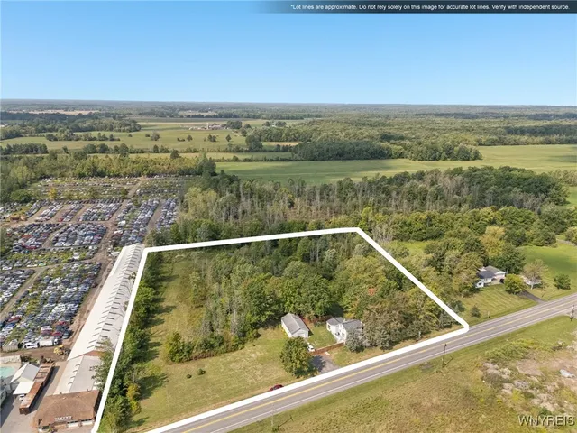 $379,900 | 8420 Akron Road, Royalton, NY 14094