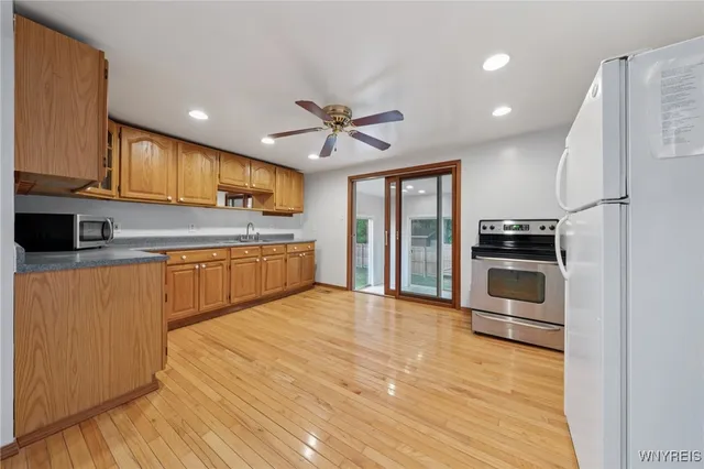 $379,900 | 8420 Akron Road, Royalton, NY 14094