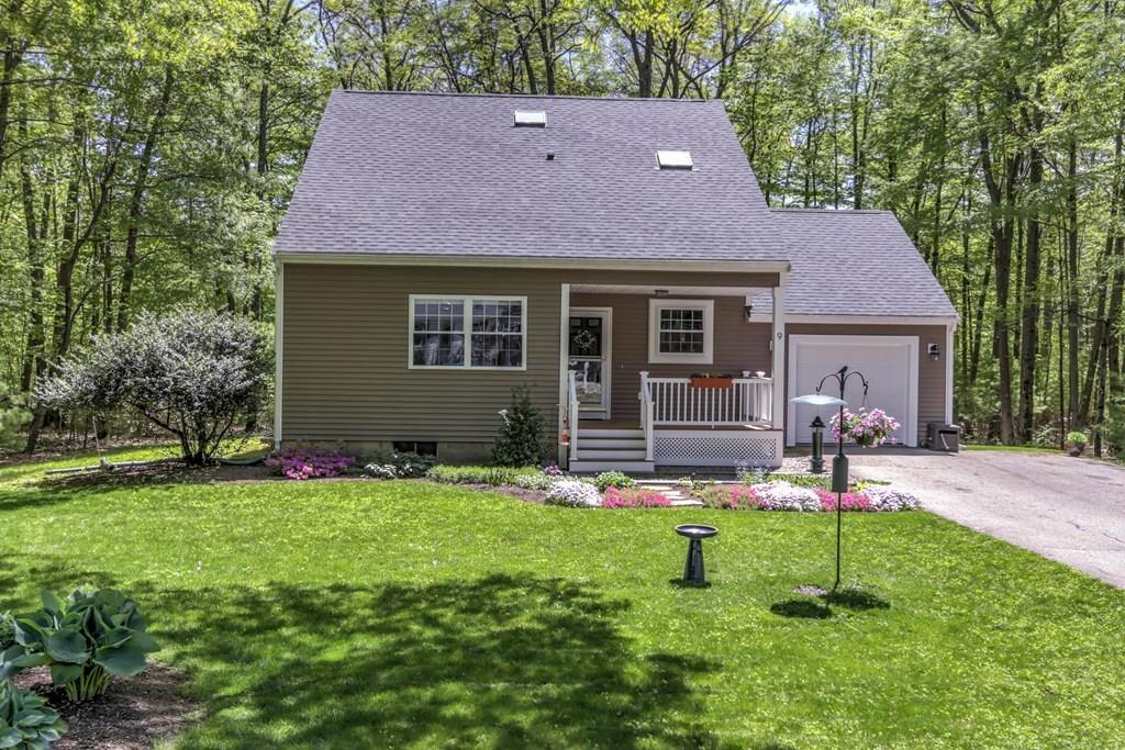 9 Autumn Road Medway, MA 02053 - Photo 1 of 38 Gallery Image 1
