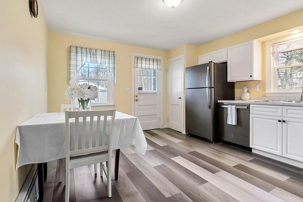 37 Westbrook Road Worcester, MA 01602 - Photo 3 of 19 Gallery Image 3