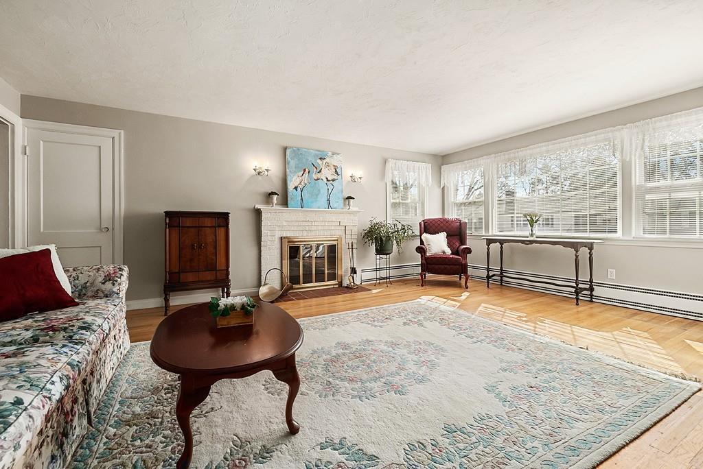 37 Westbrook Road Worcester, MA 01602 - Photo 9 of 19 Gallery Image 9