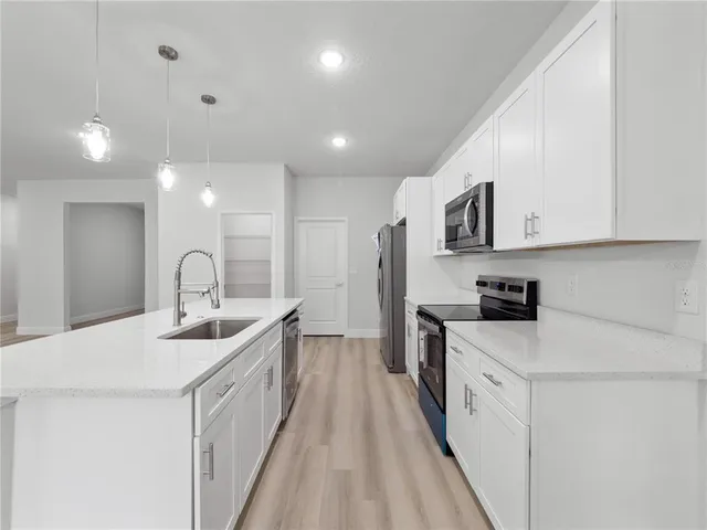 $2,300 | 3334 Southwest 177th Lane Road, Ocala, FL 34473