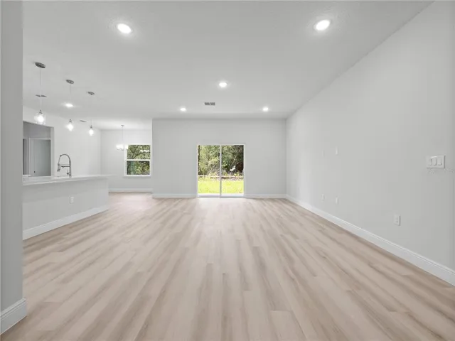 $2,300 | 3334 Southwest 177th Lane Road, Ocala, FL 34473