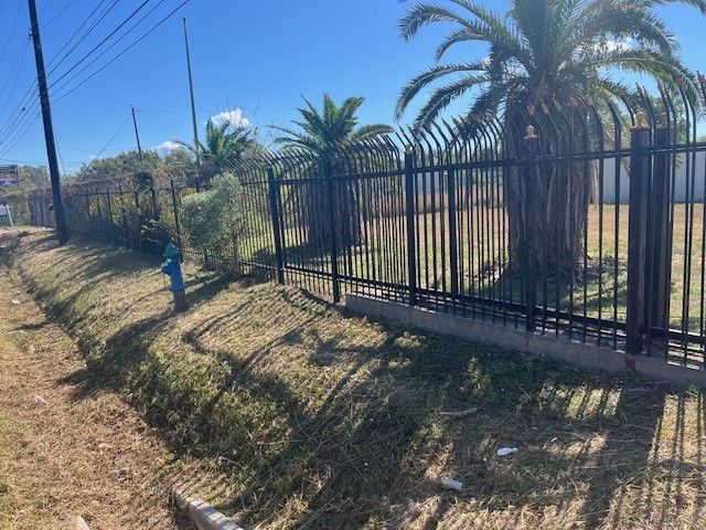9104 Galveston Road Houston, TX 77034 - Photo 3 of 8 a view of backyard with swimming pool and sitting area