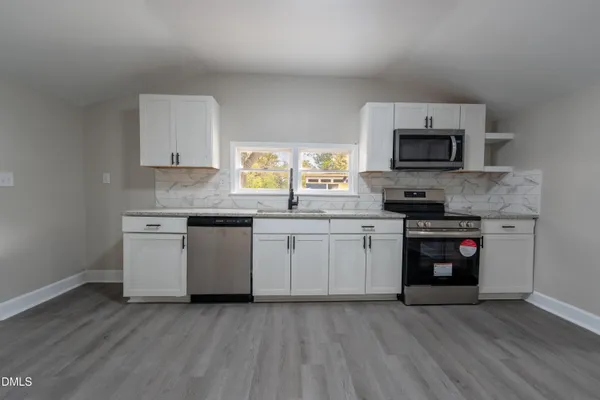 $1,700 | 1001 South Layton Avenue, Dunn, NC 28334